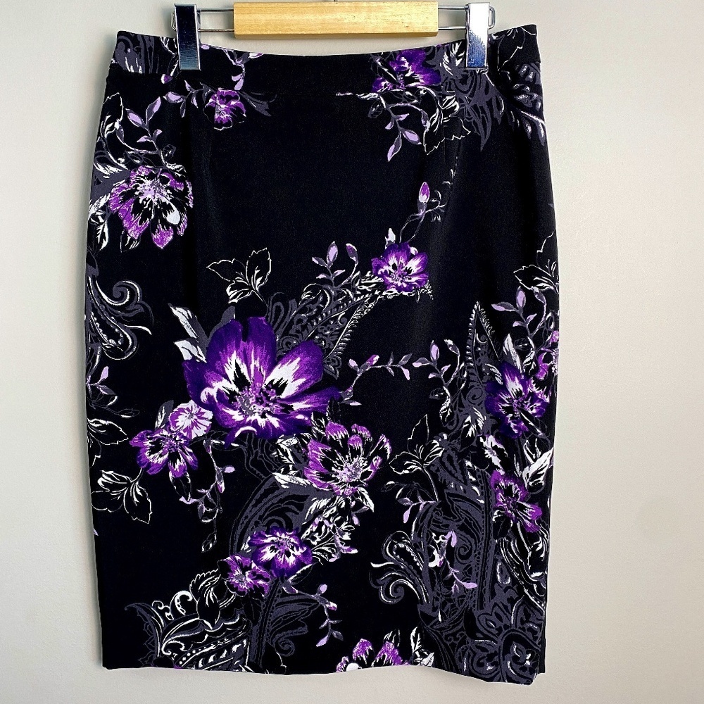 Cleo Women's Black Skirt Purple Floral Print Whimsigoth‎ Size 8 Fairies Mystical